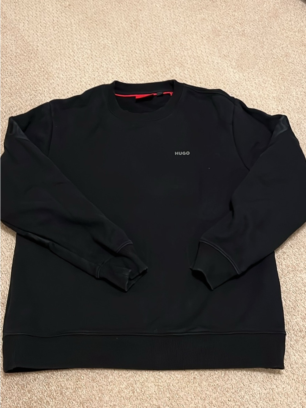HUGO Boss Men's Black Crewneck Sweater | Size M